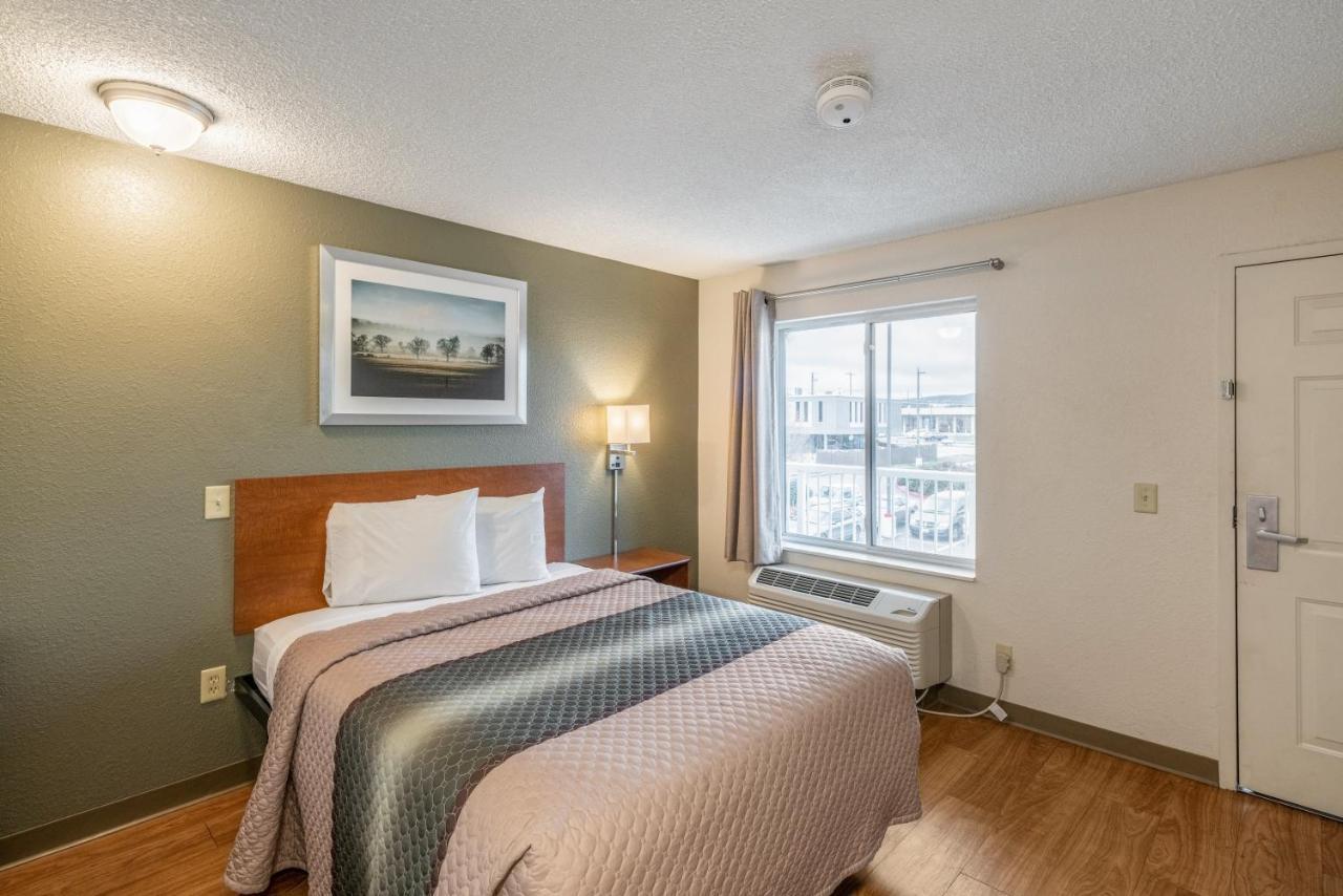 Hometowne Studios By Red Roof Spokane - Valley Spokane Valley Εξωτερικό φωτογραφία
